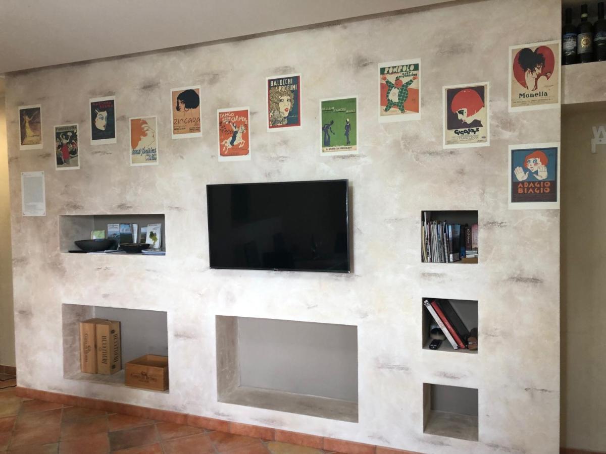 Appartamento La Casa Blu Montegrosso dʼAsti Esterno foto