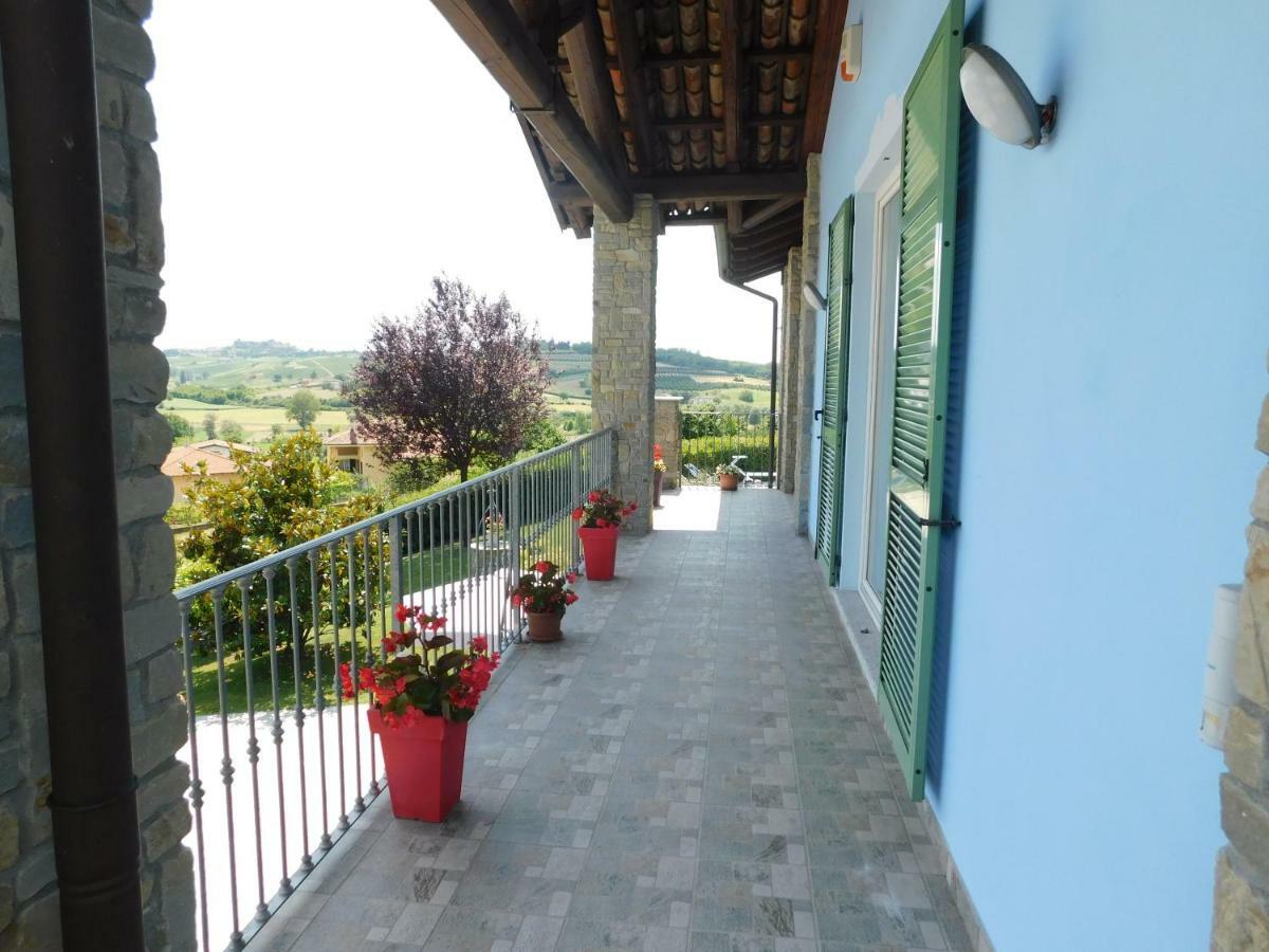 Appartamento La Casa Blu Montegrosso dʼAsti Esterno foto