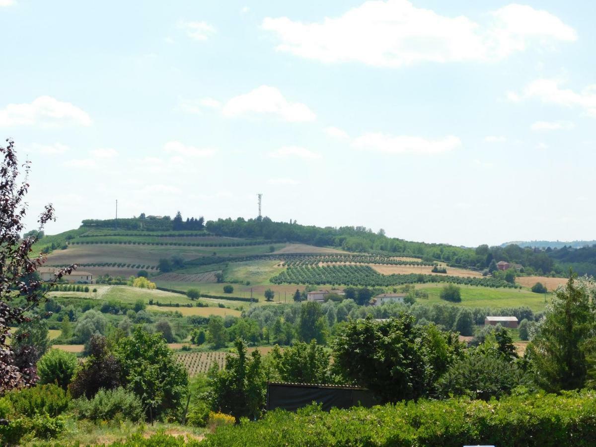 Appartamento La Casa Blu Montegrosso dʼAsti Esterno foto